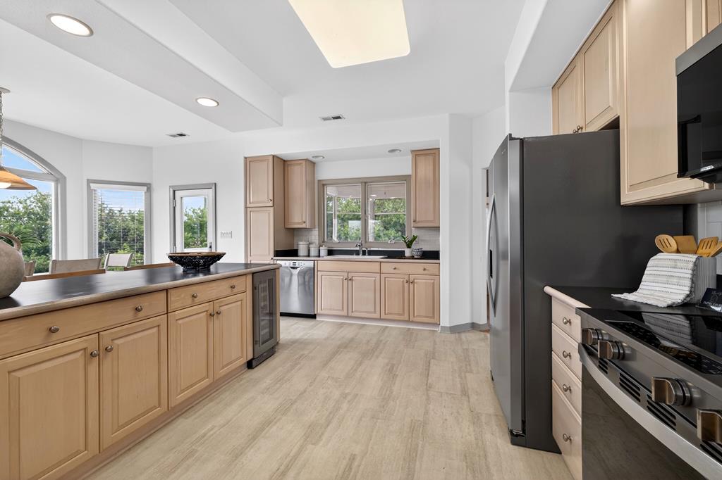 2310 Maple Street Virginia Beach, VA 23451 - Photo 10 of 45 Gallery Image 10