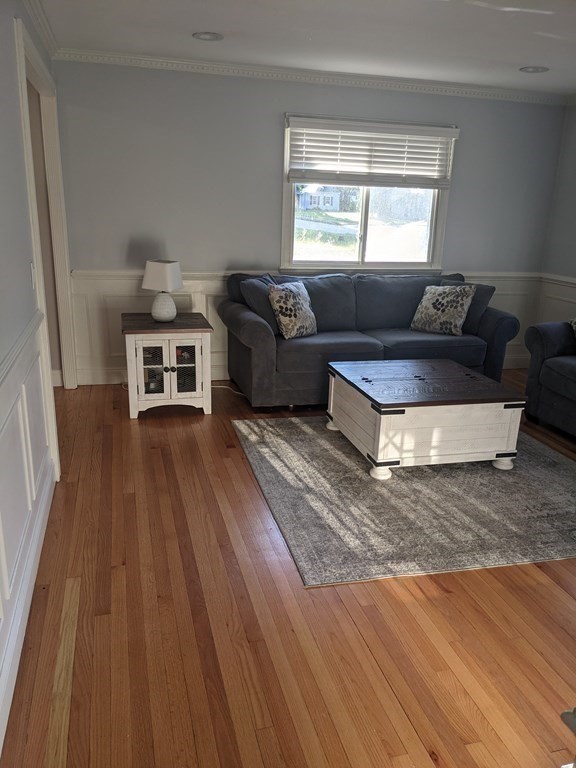 5 Robin Road Westborough, MA 01581 - Photo 11 of 23 Gallery Image 11