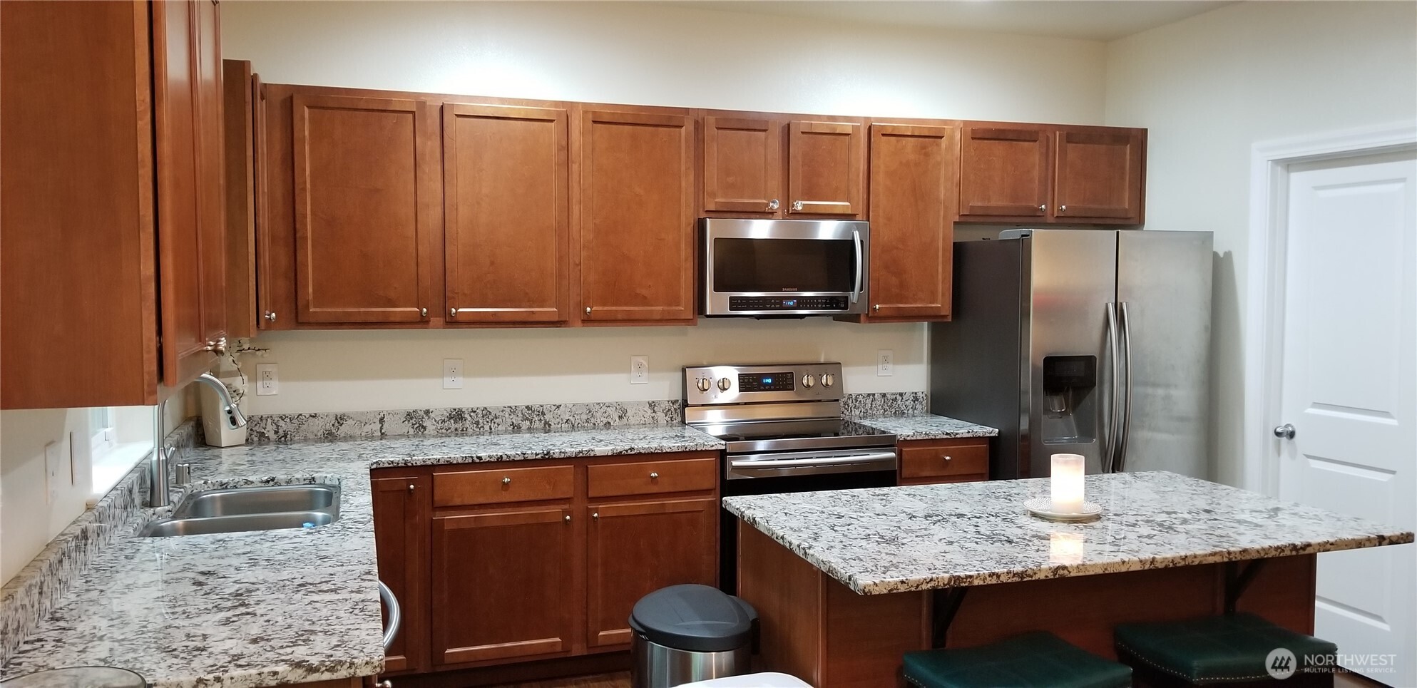 3646 Nimitz Lane Bremerton, WA 98310 - Photo 3 of 15