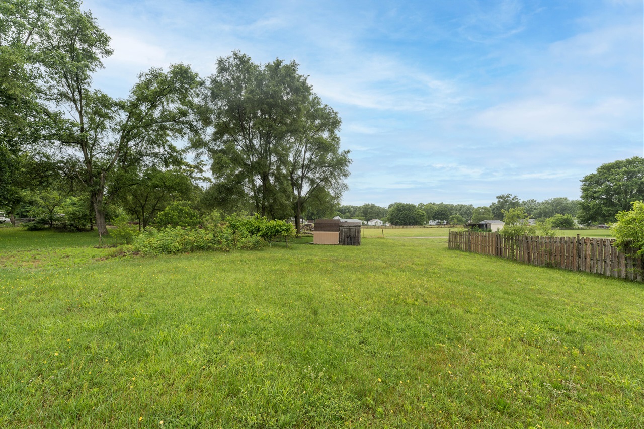 430 North Blue Creek Road Benton Harbor, MI 49022 - Photo 20 of 20