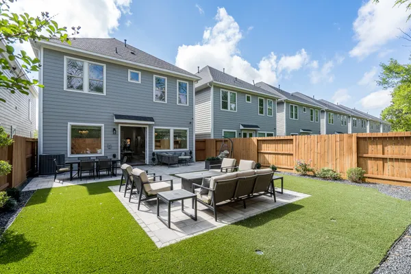 $368,900 | 4926 Wunder Way, Houston, TX 77069