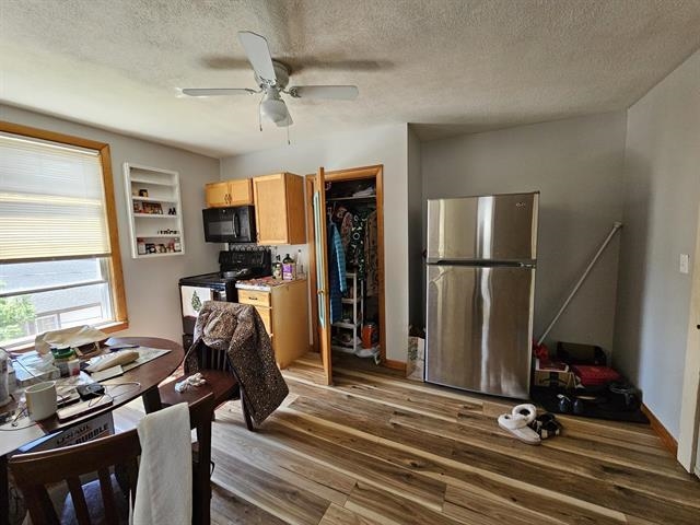 23 Elm Street, Unit #7 3 Nashua, NH 03060 - Photo 2 of 8