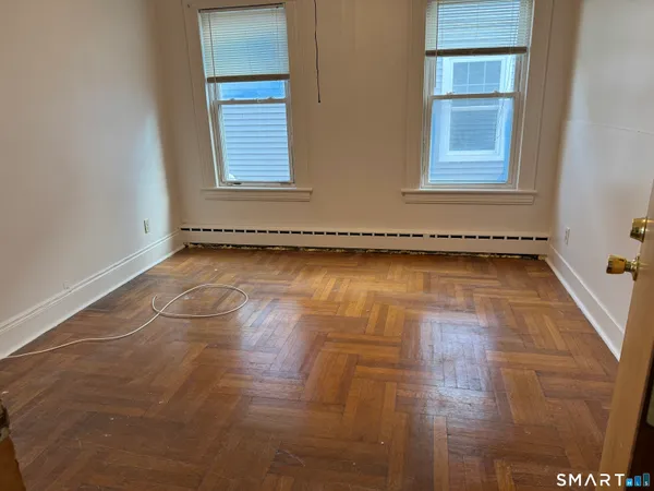 $1,350 | 631 Colorado Avenue, Bridgeport, CT 06605
