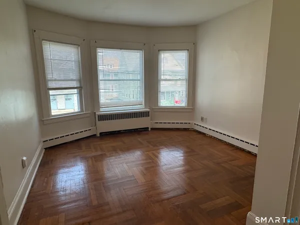 $1,350 | 631 Colorado Avenue, Bridgeport, CT 06605