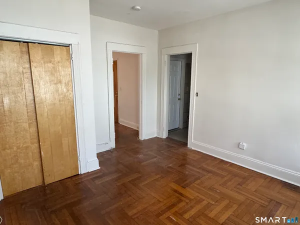 $1,350 | 631 Colorado Avenue, Bridgeport, CT 06605