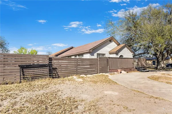 $259,900 | 423 West Sprague Street, Edinburg, TX 78539