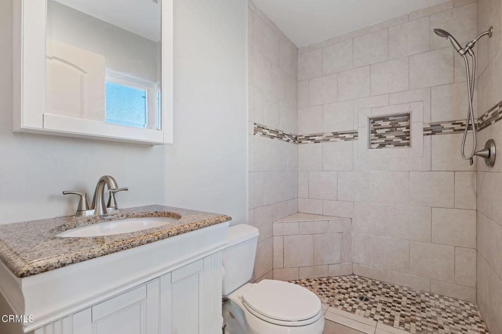 1111 Echo Street Oxnard, CA 93036 - Photo 10 of 16 11-Primary Bathroom