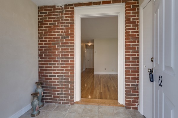 62 Emerson Gardens Road, Unit 62 Lexington, MA 02420 - Photo 4 of 24 Gallery Image 4