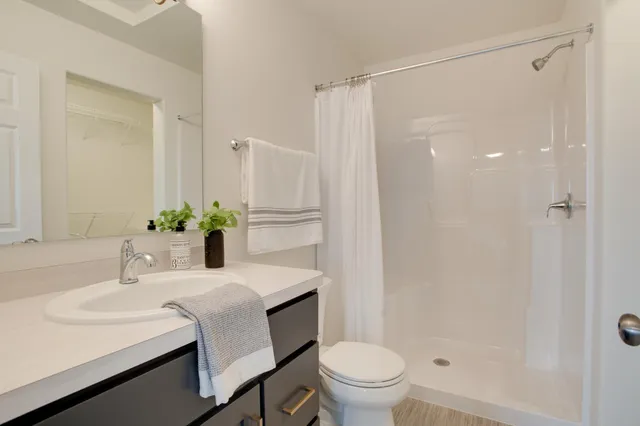 $349,880 | 2414 38th Avenue South, Moorhead, MN 56560