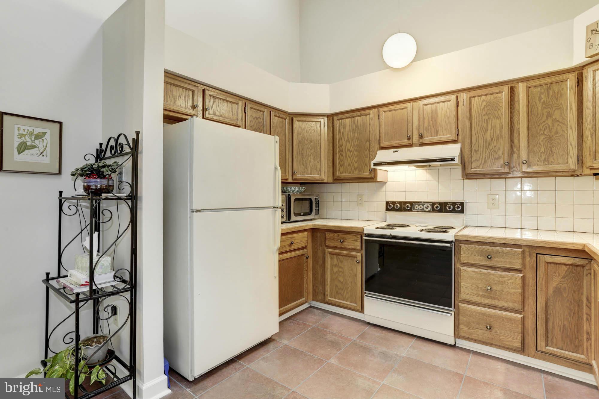 5515 Vantage Point Road Columbia, MD 21044 - Photo 10 of 29 Kitchen