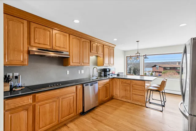 $1,100,000 | 224 Neptune Drive, Groton, CT 06340