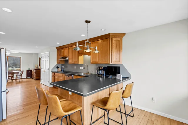 $1,100,000 | 224 Neptune Drive, Groton, CT 06340