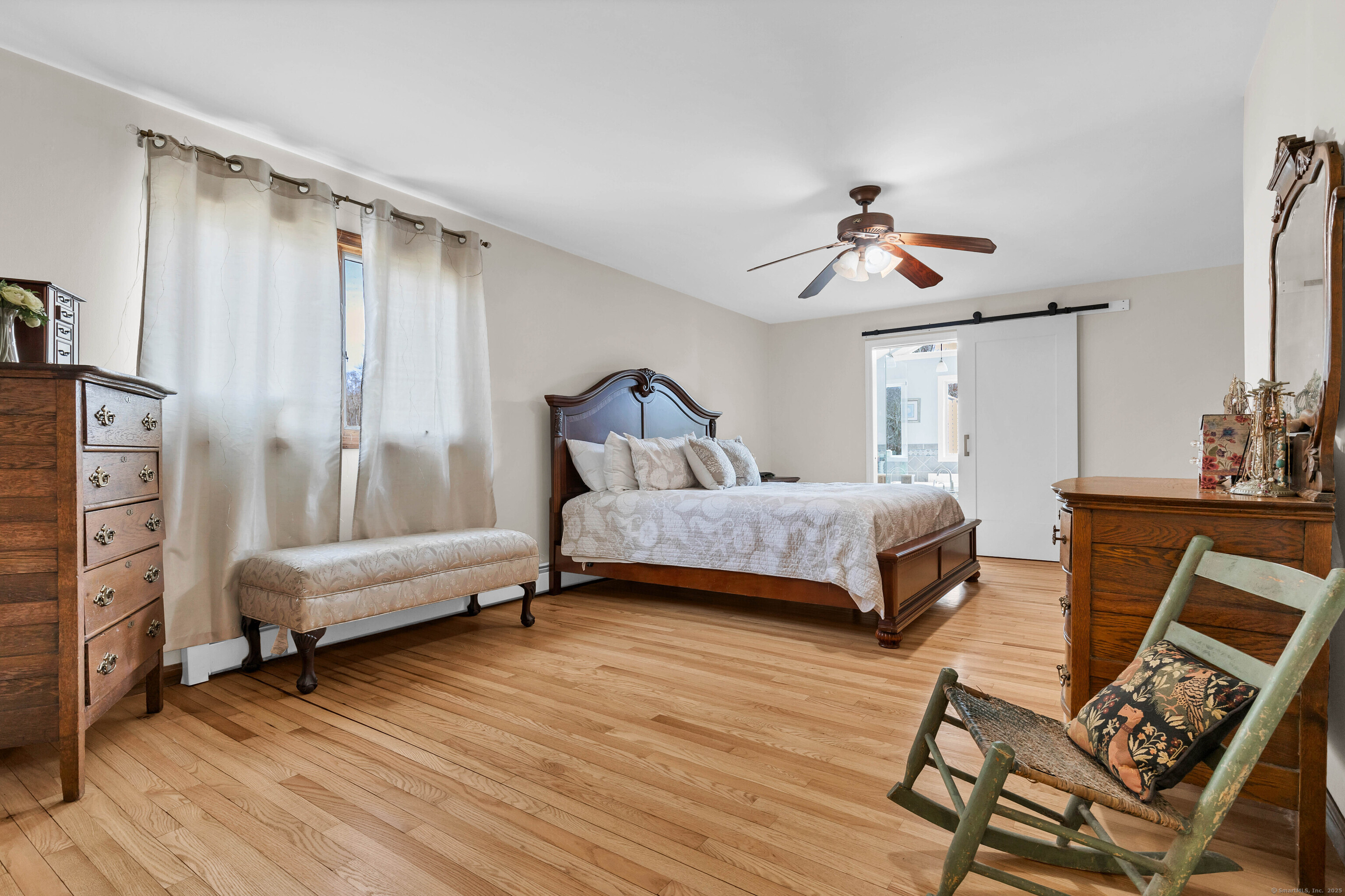 224 Neptune Drive Groton, CT 06340 - Photo 15 of 38