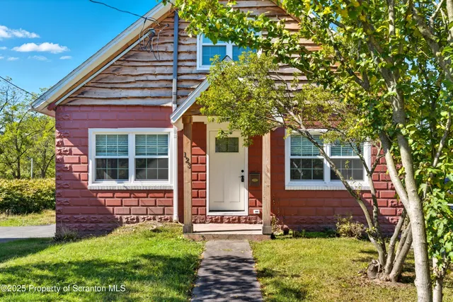 $319,900 | 123 North State Street, Clarks Summit, PA 18411