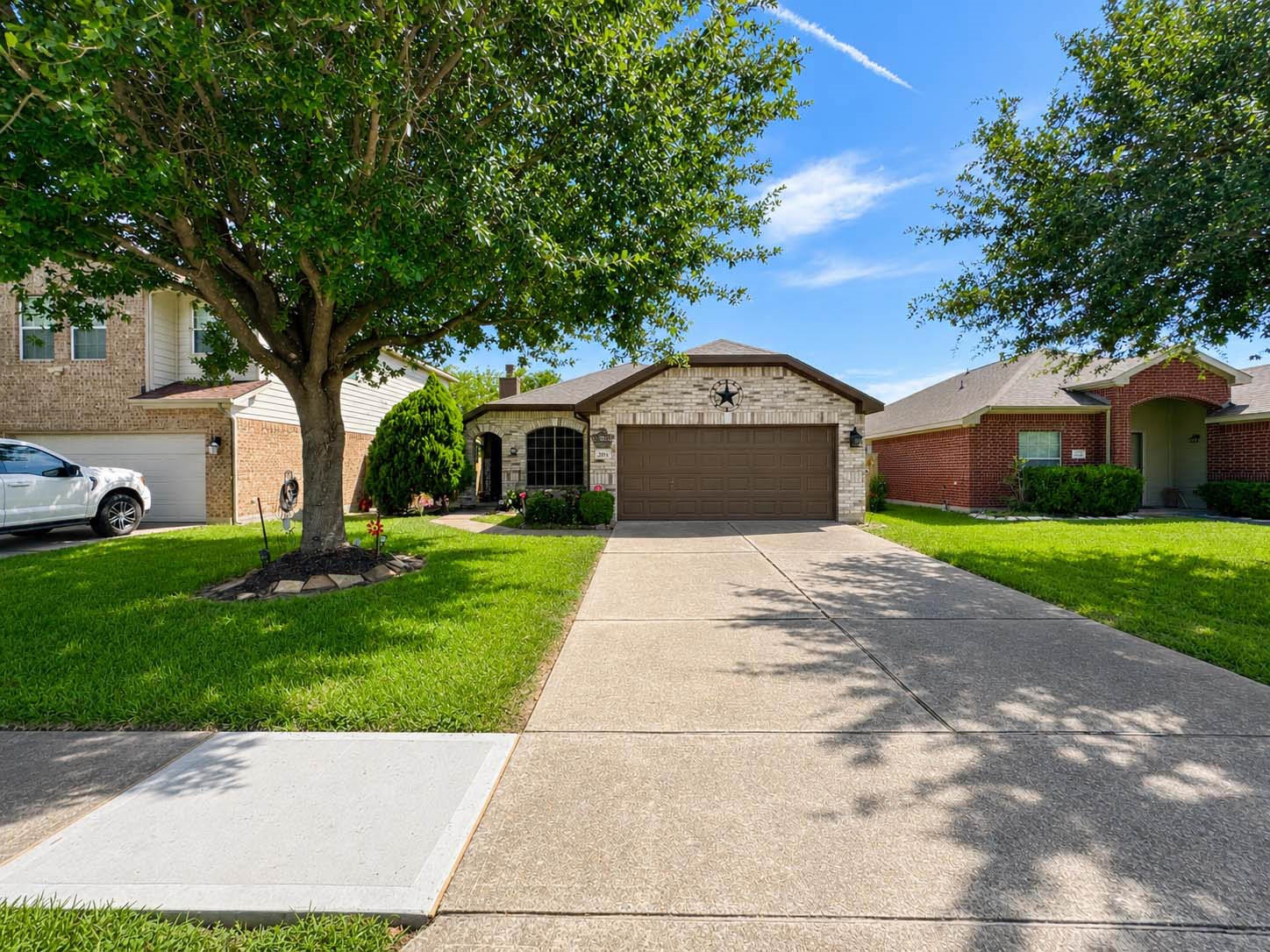 7031 Musclewood Road Baytown, TX 77521 - Photo 2 of 25