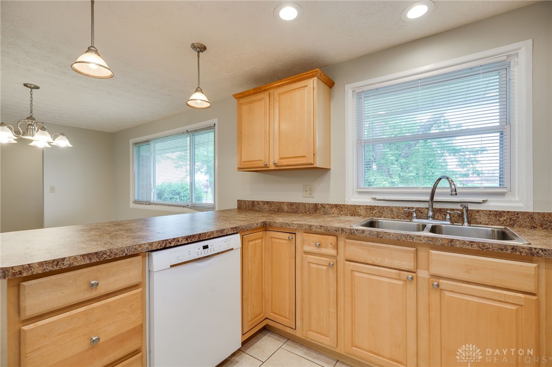 160 East Alex Bell Road Dayton, OH 45459 - Photo 15 of 28 Gallery Image 15