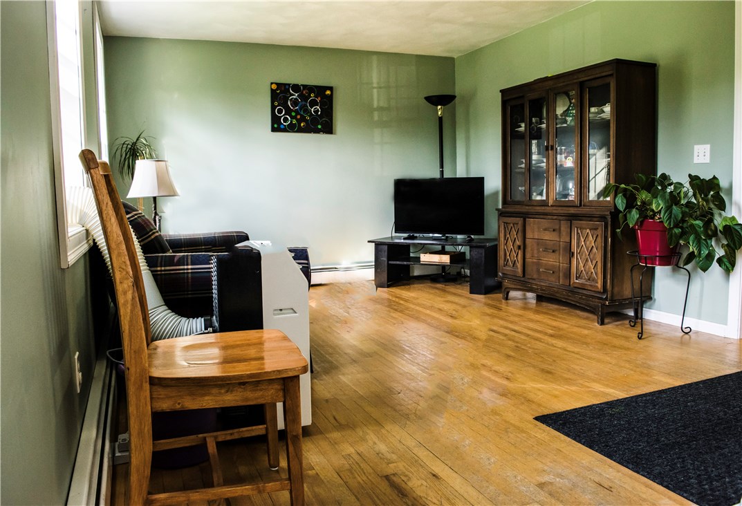 384 Chestnut Hill Road Glocester, RI 02814 - Photo 3 of 18