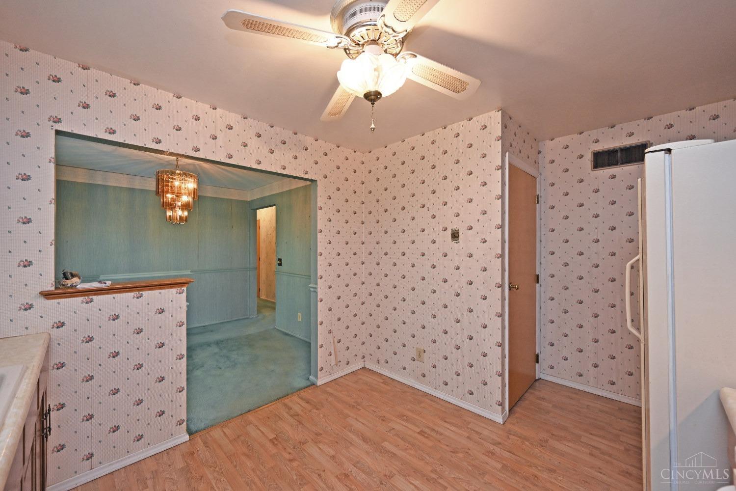 10370 Springrun Drive Cincinnati, OH 45231 - Photo 14 of 42 Gallery Image 14