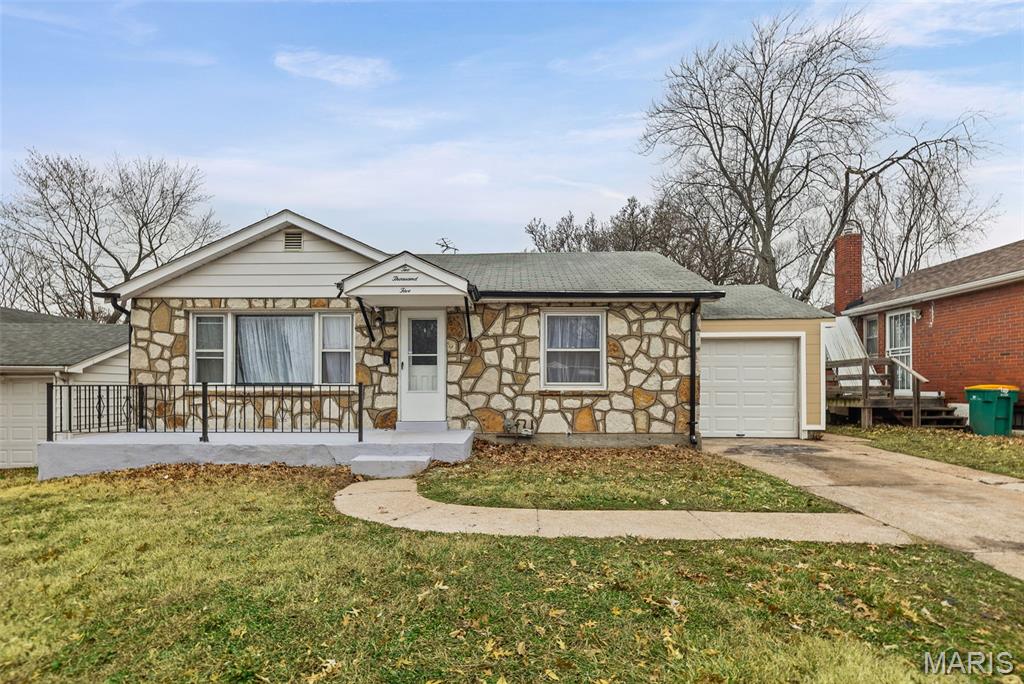 2005 North Hanley Road Hanley Hills, MO 63114 - Photo 2 of 29
