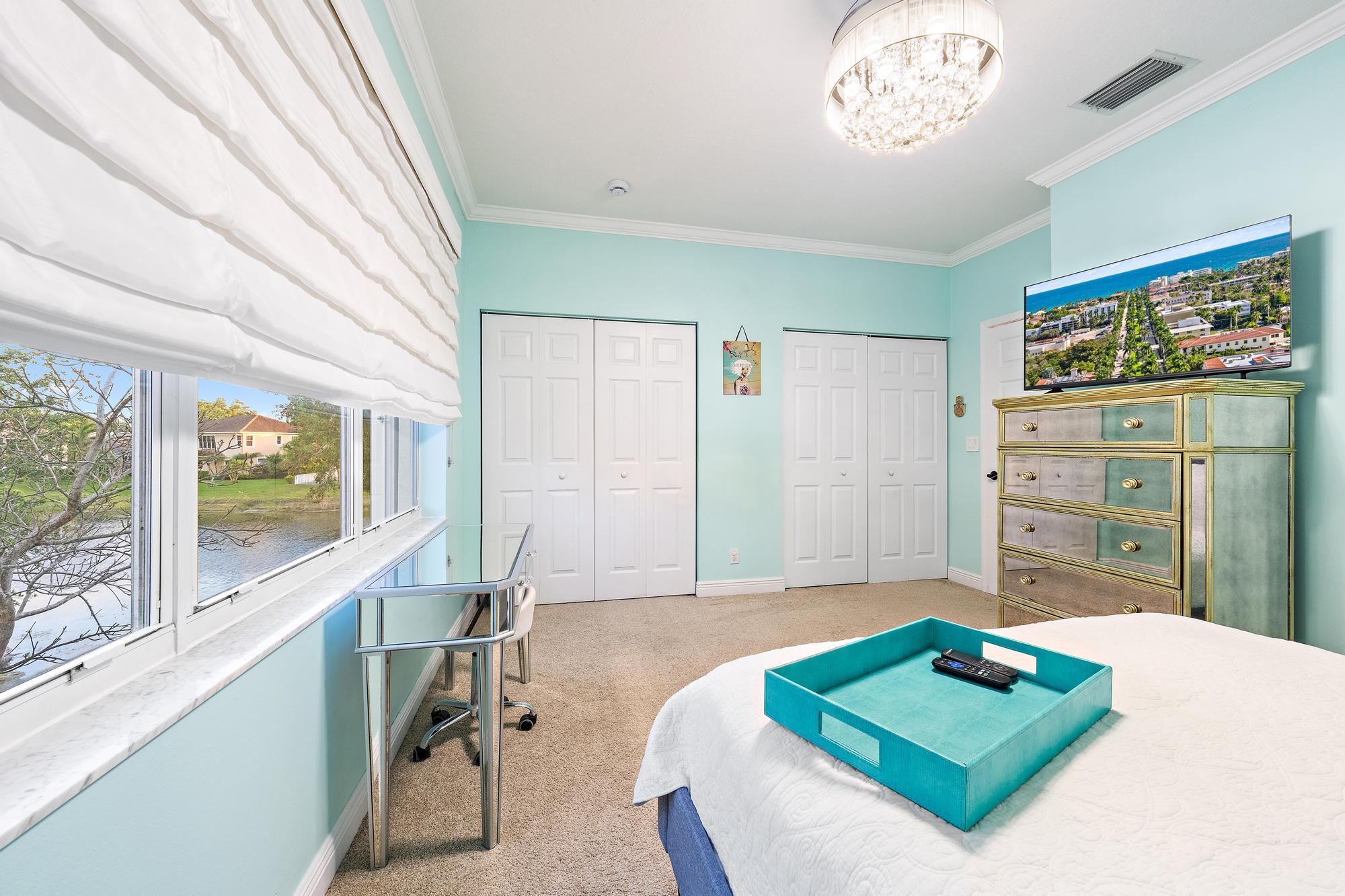 265 Swallowtail Lane Jupiter, FL 33458 - Photo 19 of 36 265 Swallowtail Ln-20