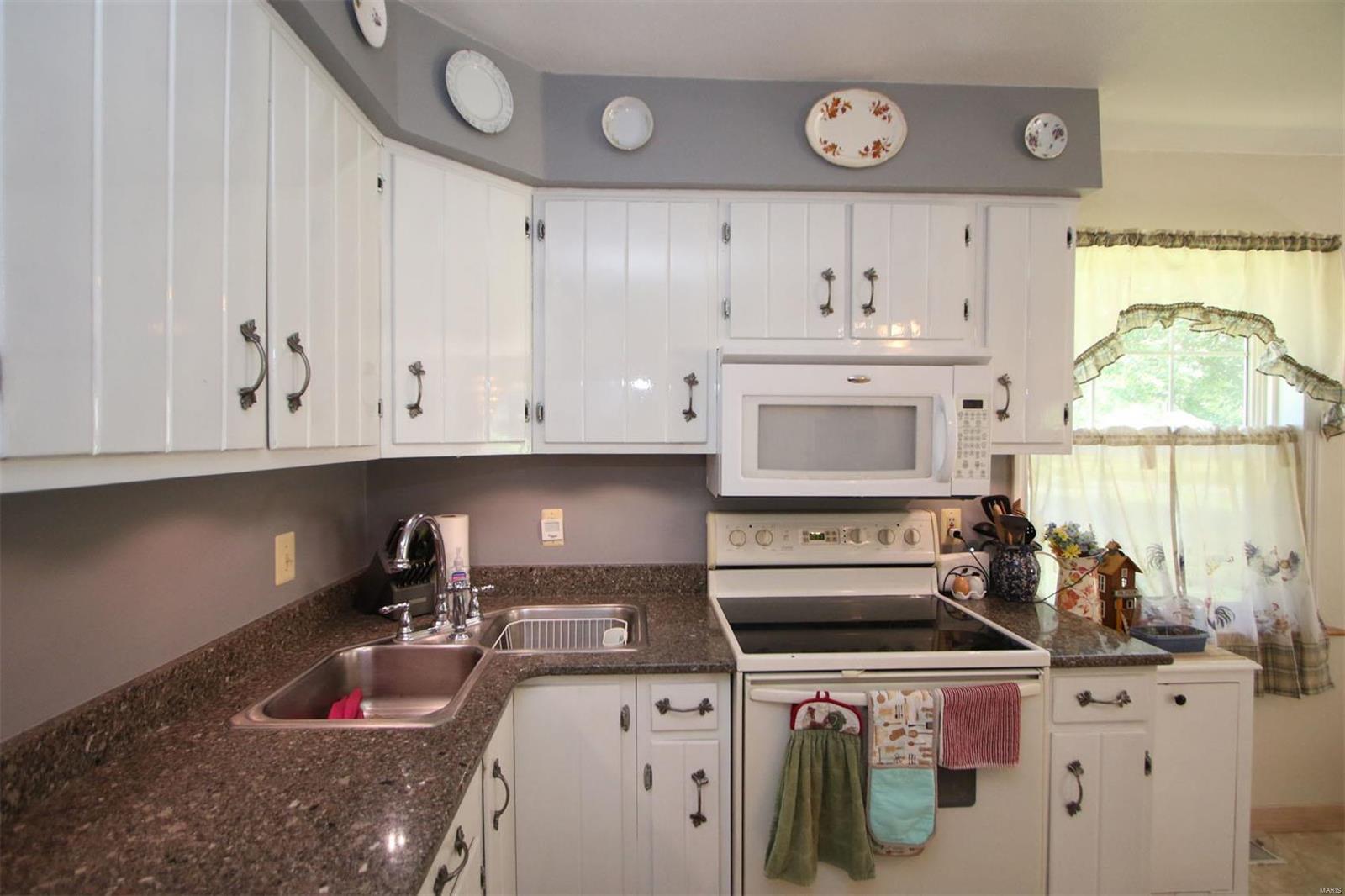 515 Coventry Road Troy, IL 62294 - Photo 15 of 75 Gallery Image 15