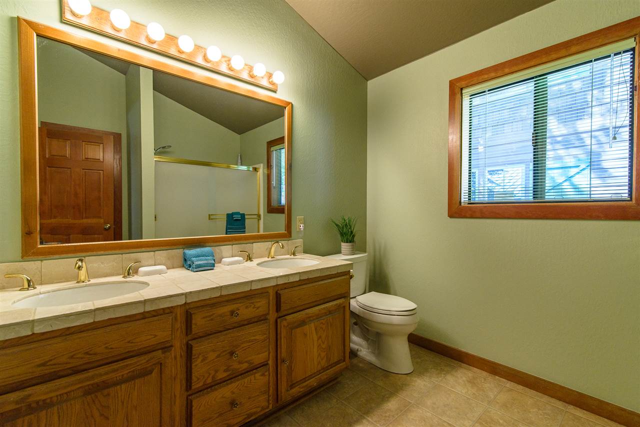 11560 Bennett Flat Road Truckee, CA 96161 - Photo 13 of 18 Gallery Image 13