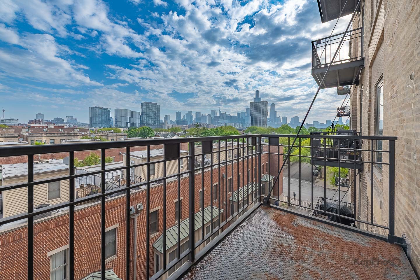 811 South Lytle Street, Unit 410 Chicago, IL 60607 - Photo 13 of 26 Gallery Image 13