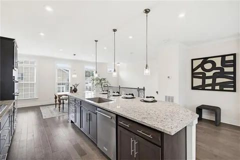 $670,000 | 2059 Falls Park Way, Decatur, GA 30033