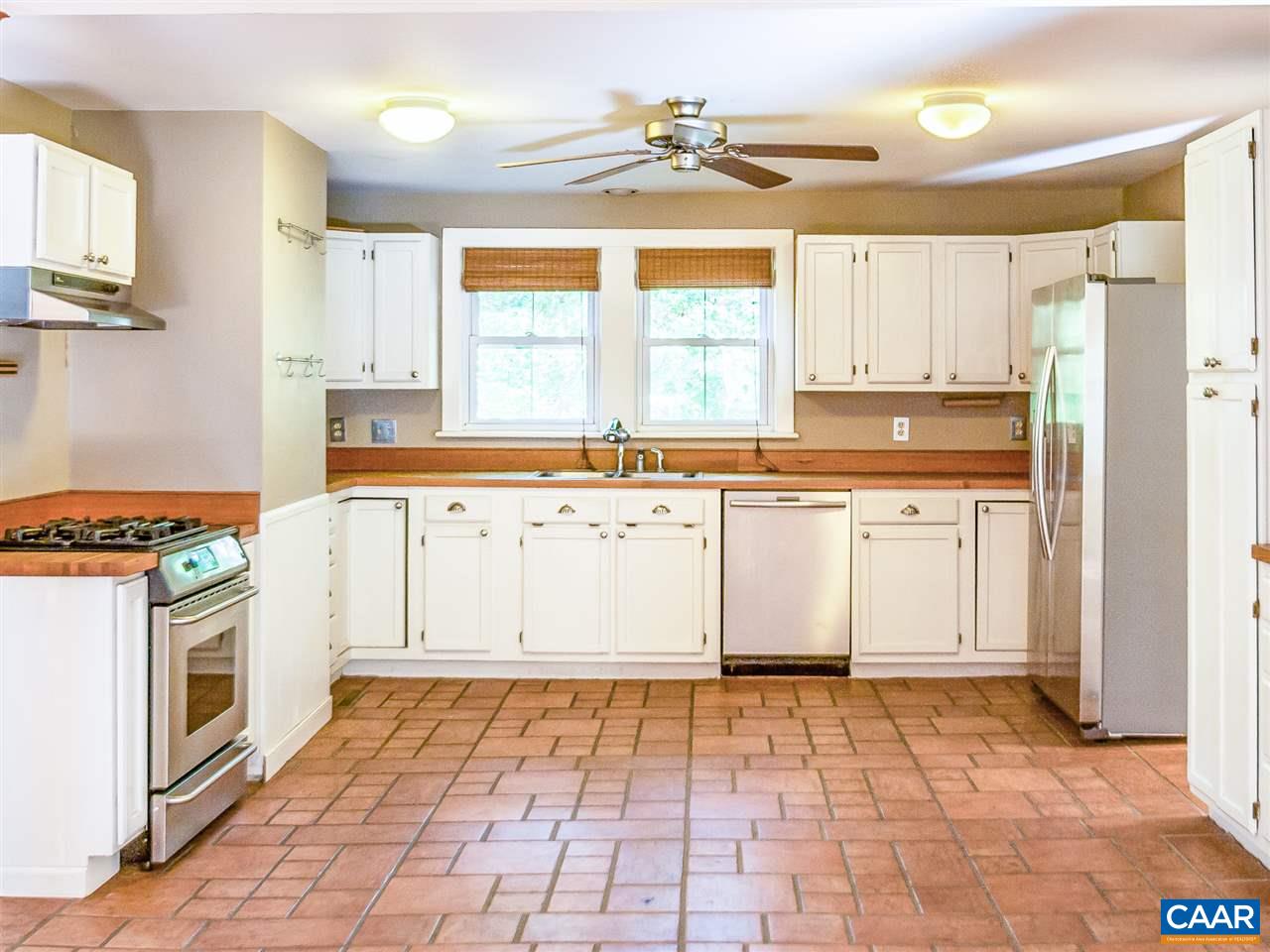 777 Black Cat Road Keswick, VA 22947 - Photo 4 of 13 Gallery Image 4