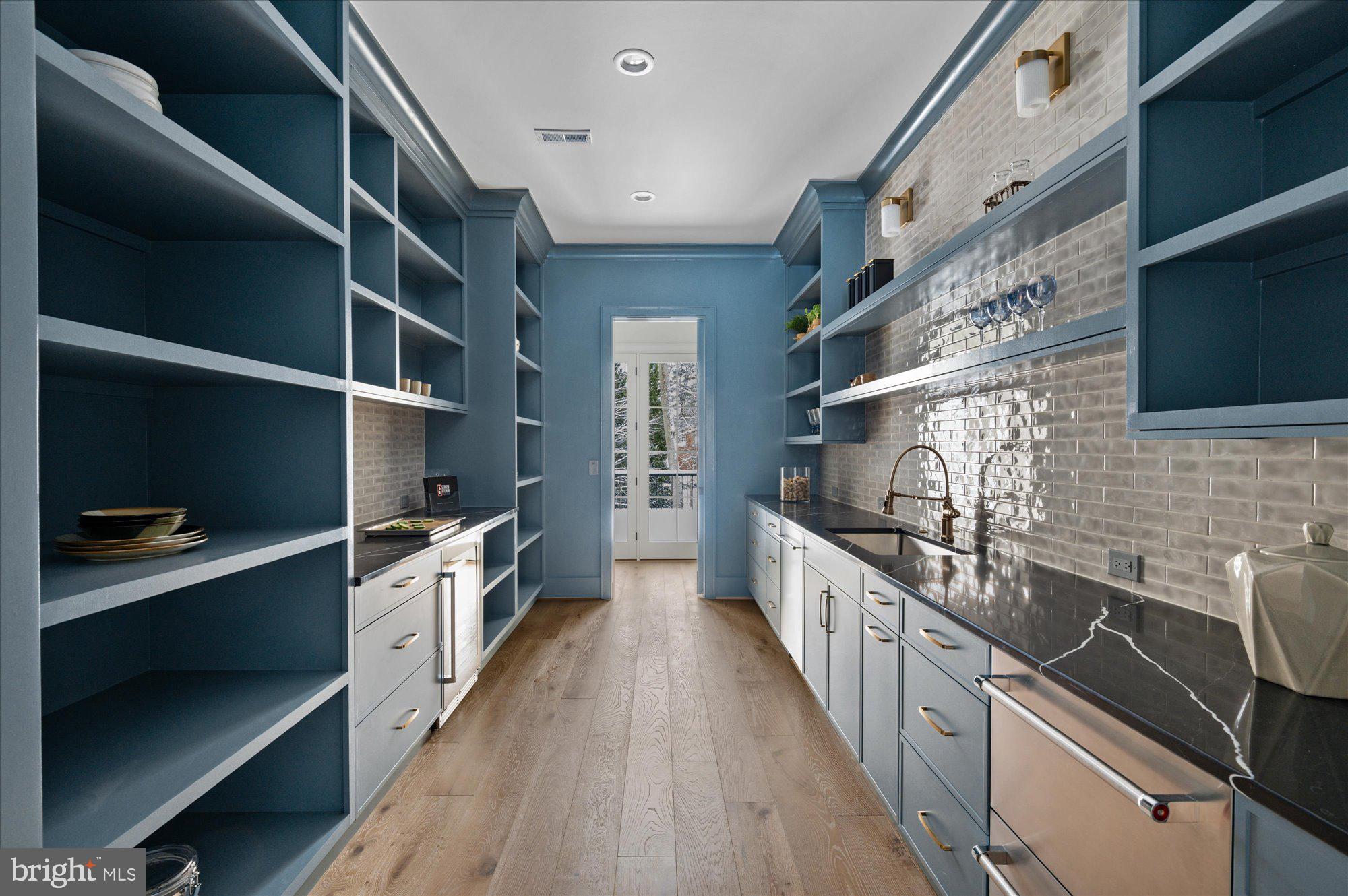 8423 Brook Road McLean, VA 22102 - Photo 34 of 106