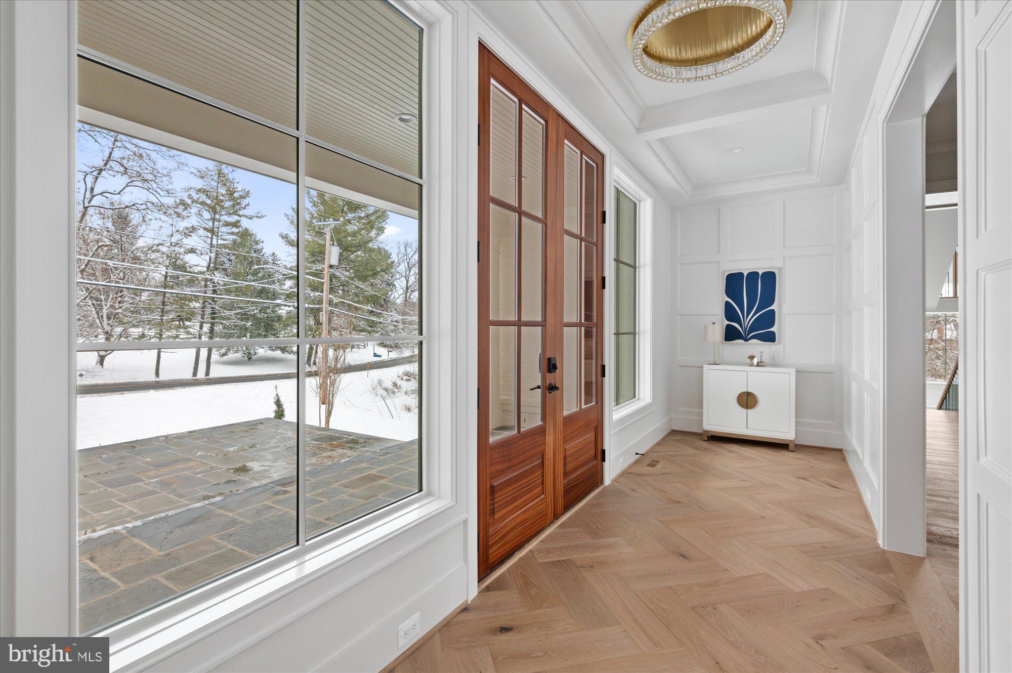 8423 Brook Road McLean, VA 22102 - Photo 9 of 106