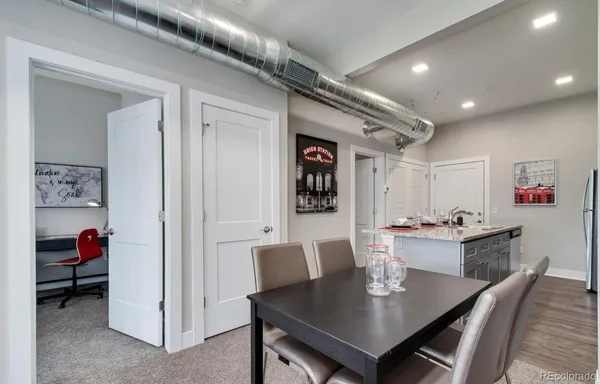 $1,775 | 300 South Logan Street, Unit 211, Denver, CO 80209