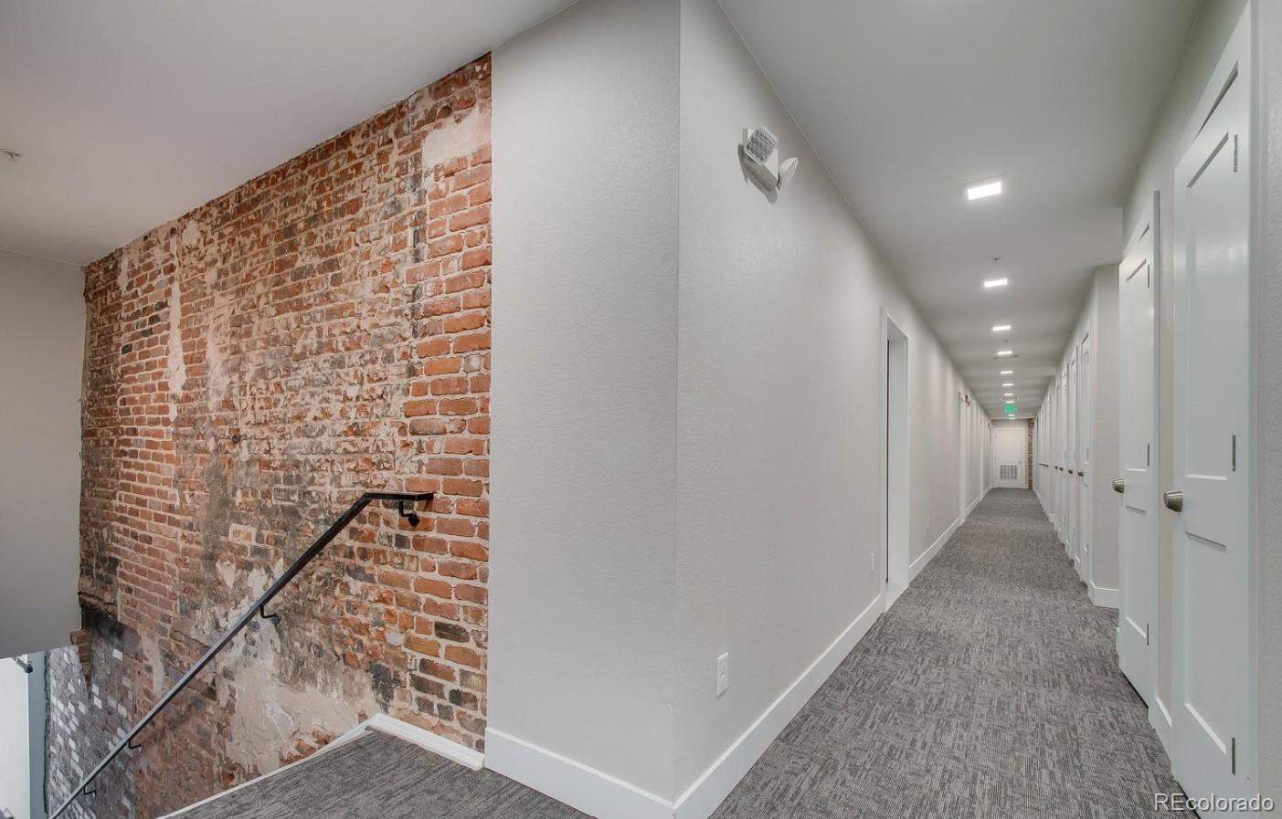 300 South Logan Street, Unit 211 Denver, CO 80209 - Photo 19 of 22