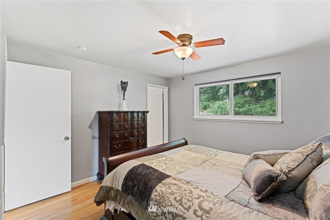 18129 94th Avenue Northeast Bothell, WA 98011 - Photo 13 of 24 Gallery Image 13