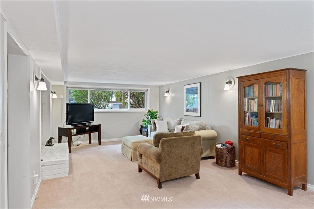 18129 94th Avenue Northeast Bothell, WA 98011 - Photo 19 of 24 Gallery Image 19