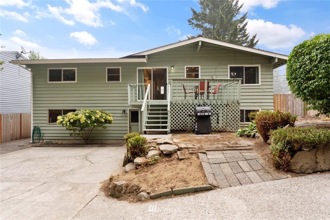 18129 94th Avenue Northeast Bothell, WA 98011 - Photo 23 of 24 Gallery Image 23