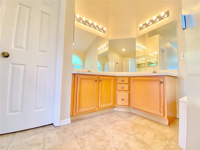 $2,200 | 513 Hardwood Circle, Orlando, FL 32828