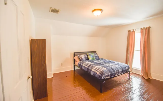 $239,900 | 203 South Main Street, Montgomery, MI 49255