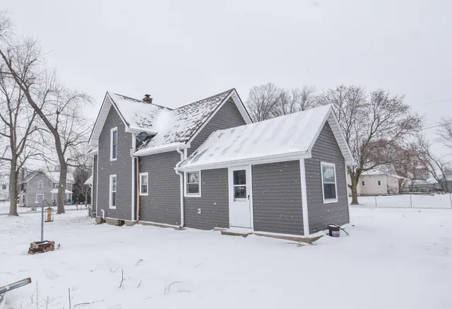 $239,900 | 203 South Main Street, Montgomery, MI 49255