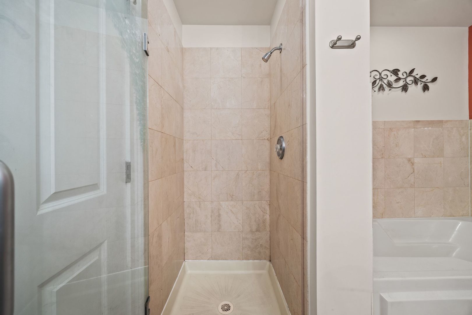 1801 West Addison Street, Unit 1E Chicago, IL 60613 - Photo 15 of 22