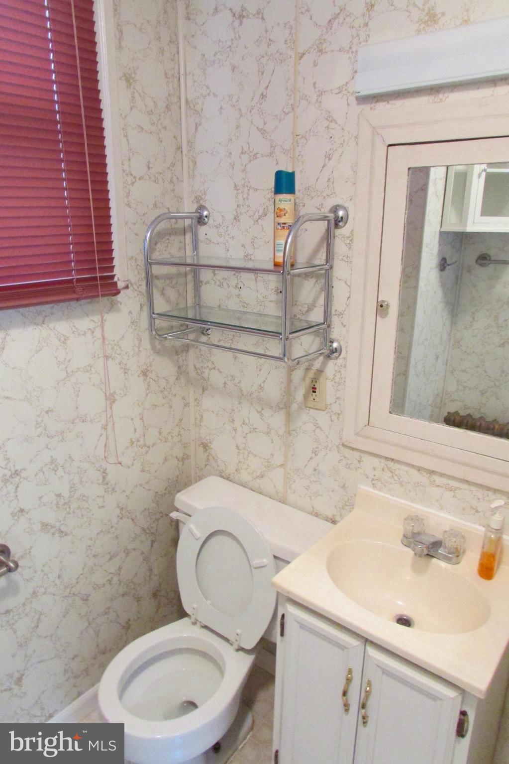 5108 Belair Road Baltimore, MD 21206 - Photo 9 of 30 Upstairs