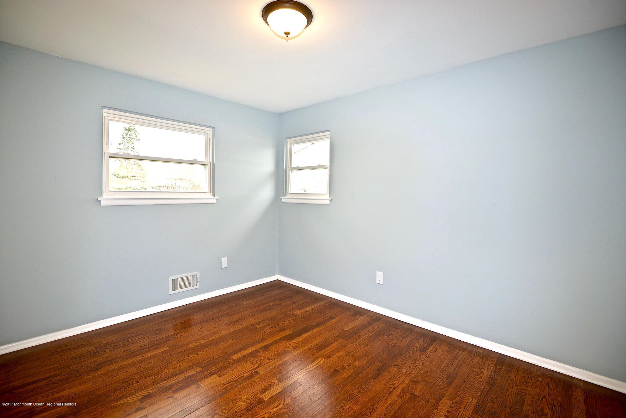 86 Brockton Road Freehold, NJ 07728 - Photo 12 of 14 30