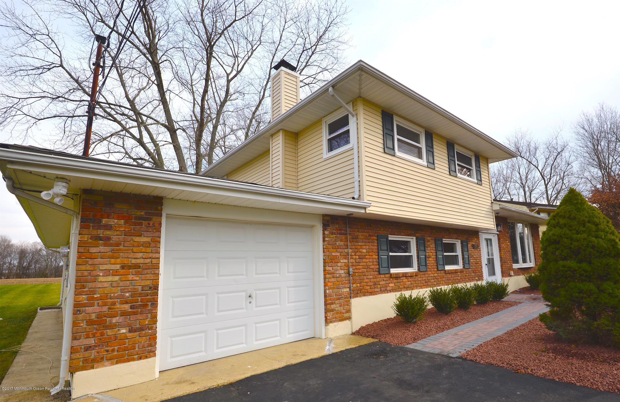 86 Brockton Road Freehold, NJ 07728 - Photo 2 of 14 2