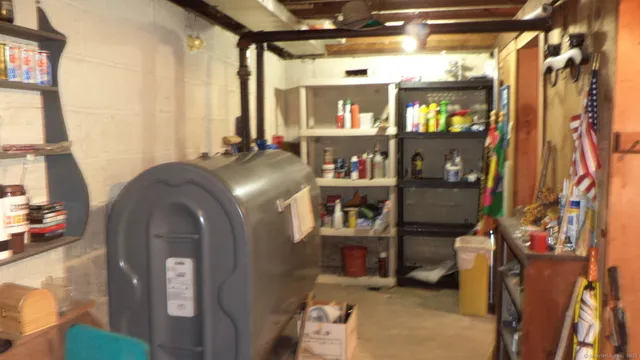 a view of walk in closet