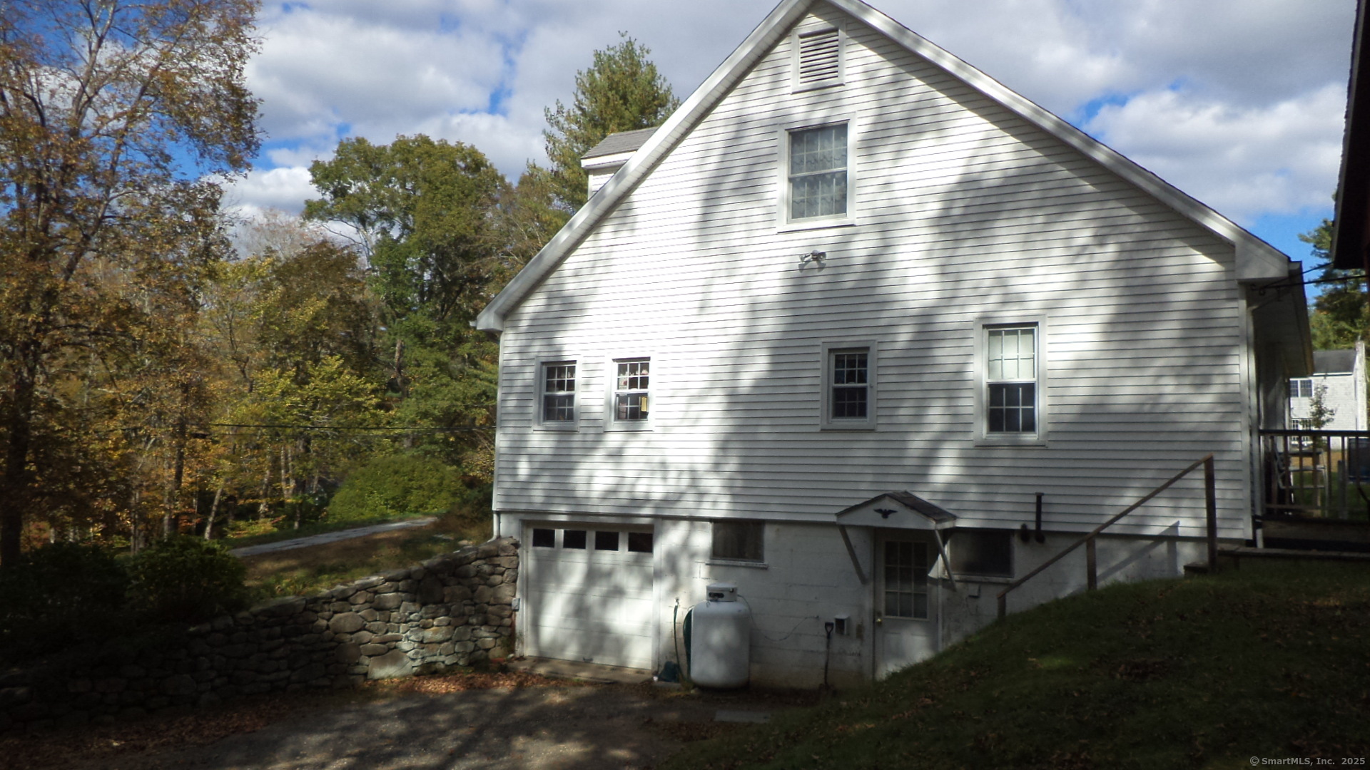 280 Newtown Turnpike Redding, CT 06896 - Photo 25 of 27 a view of a house with a yard