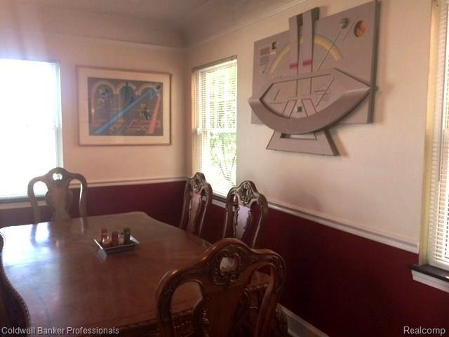 1570 Bournemouth Road Grosse Pointe, MI 48236 - Photo 9 of 37 9.JPG