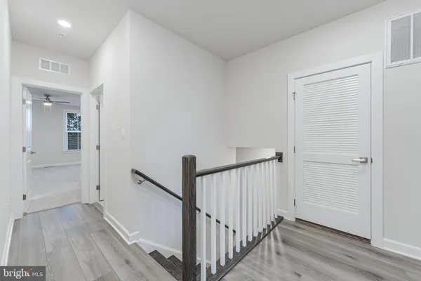 $3,100 | 21815 Express Terrace, Ashburn, VA 20147