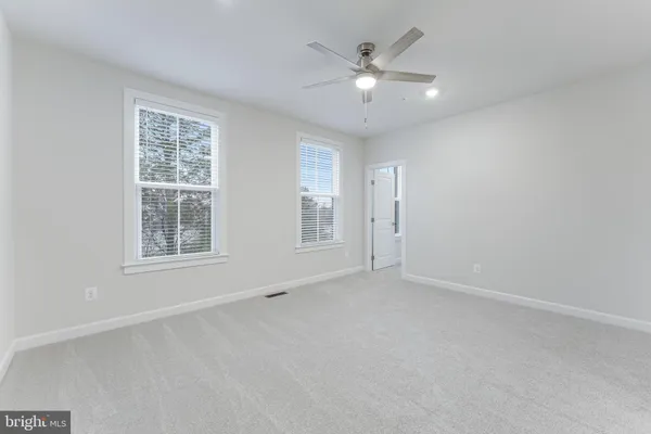 $3,100 | 21815 Express Terrace, Ashburn, VA 20147