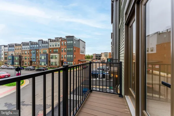 $3,100 | 21815 Express Terrace, Ashburn, VA 20147