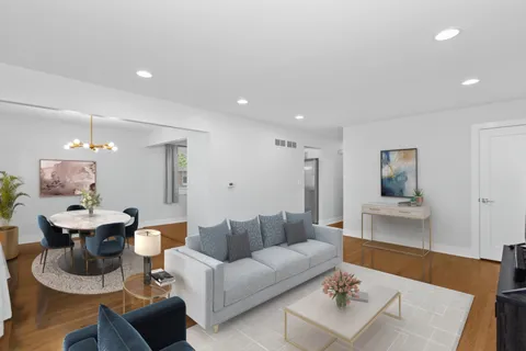 $525,000 | 6709 West Forest View Lane, Niles, IL 60714